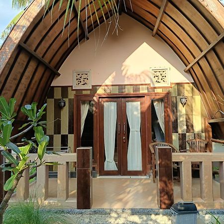 Noby Gili Cottages Гили-Мено Экстерьер фото